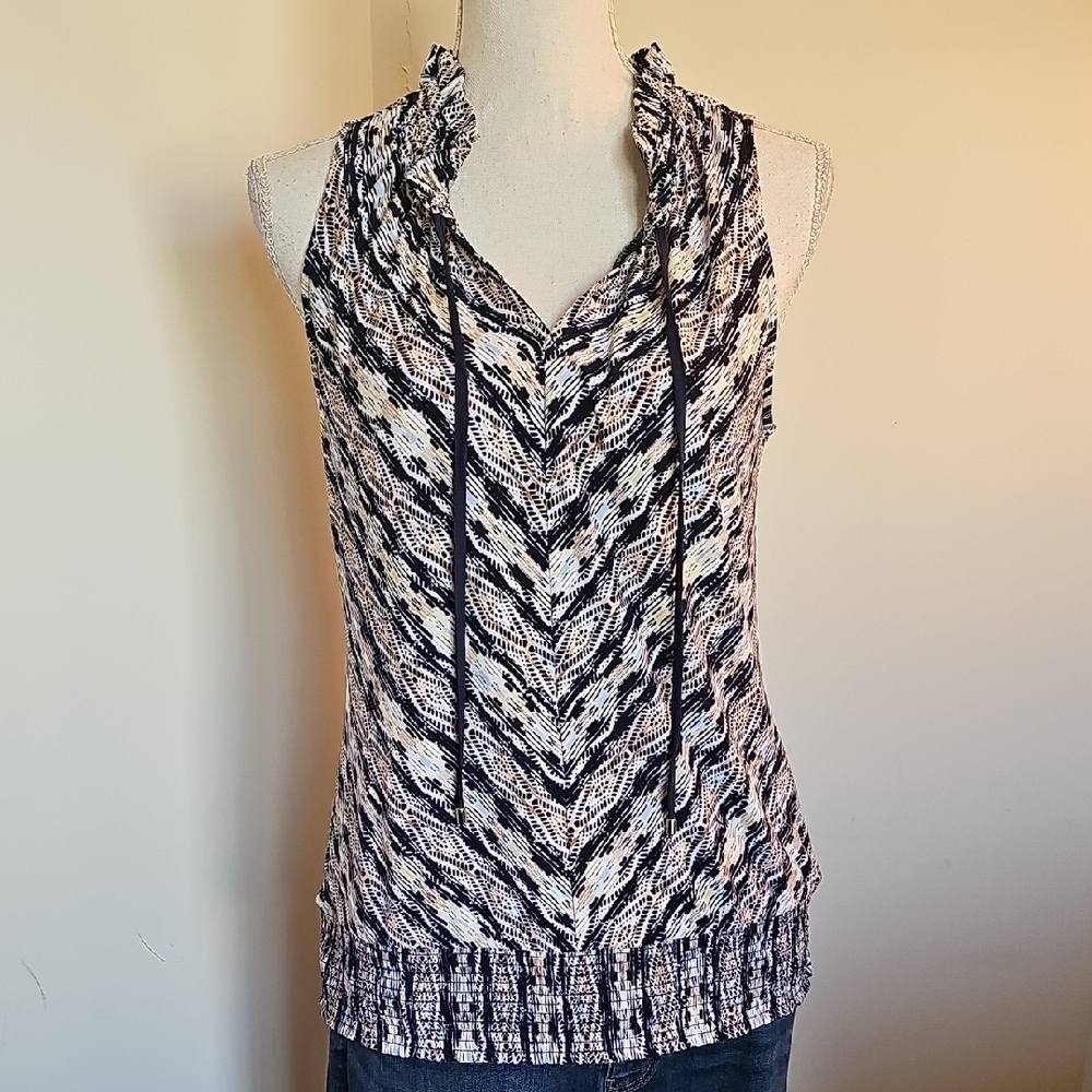 White House Black Market Navy and White Patterned Top